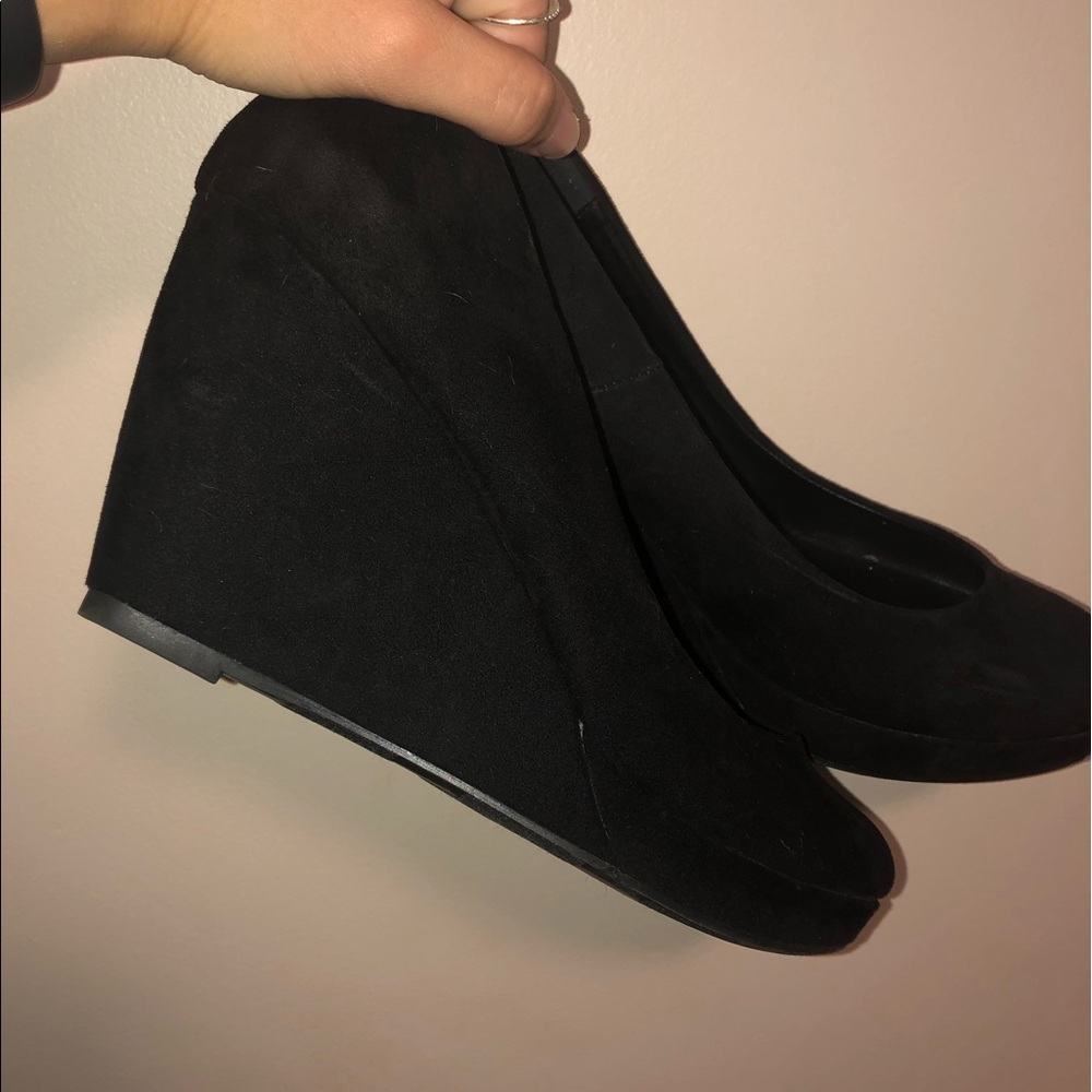 Apt 9 wedges - Picture 2 of 2